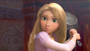 Filmstill: Rapunzel weiß sich zu helfen.